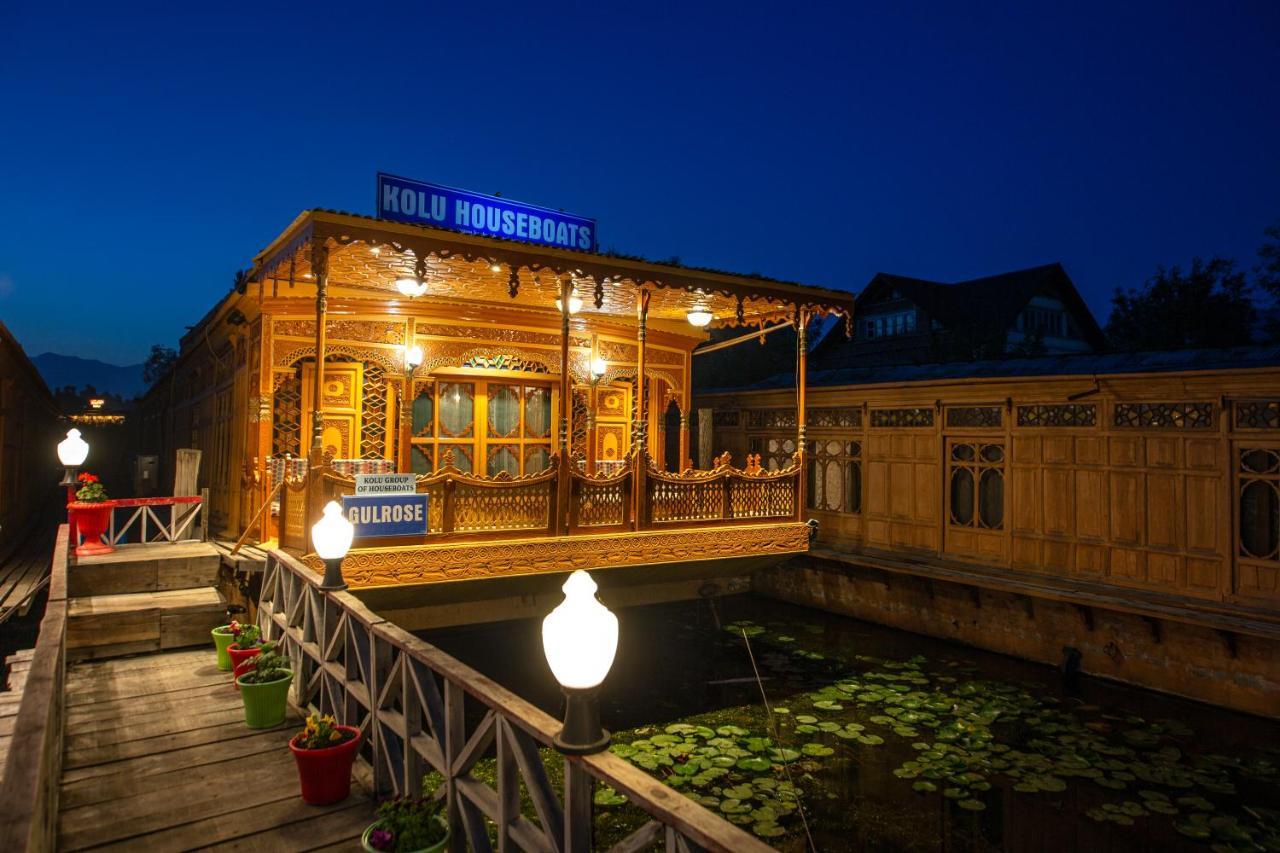 Отель Kolu Group Of Houseboats Сринагар Экстерьер фото